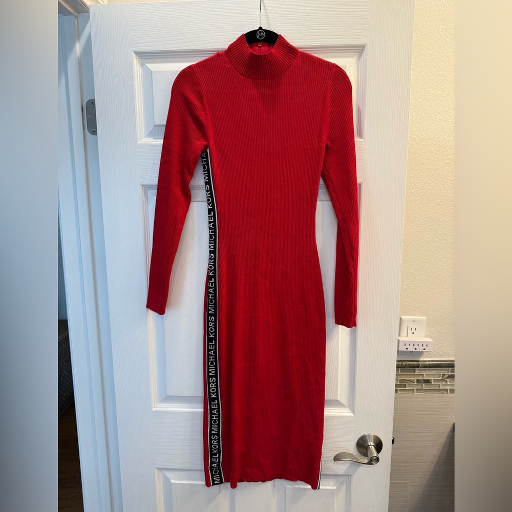MICHAEL Michael Kors Red Long Sleeve Mock Neck Bodycon Dress